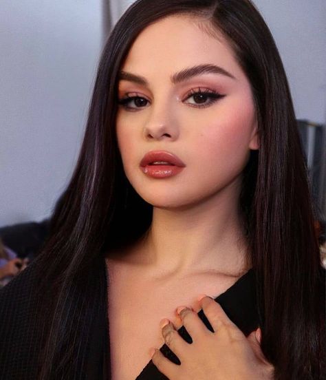 Maquillaje Selena Gomez, Selena Selena, Selena Gomez Makeup, Selena Gomez Photos, Selena G, Marie Gomez, Celebrity Makeup, Celebrity Look, Makeup Inspo