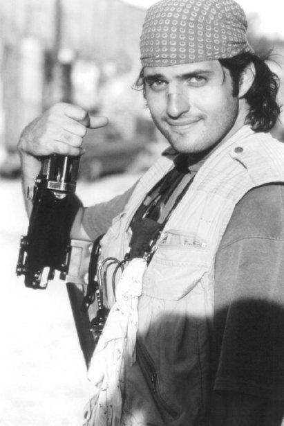 Robert Rodriguez Desperado 1995, Filmmaking Ideas, Latino Pride, Filmmaking Inspiration, School Video, Cult Of Personality, Jackie Brown, Robert Rodriguez, Film Studies