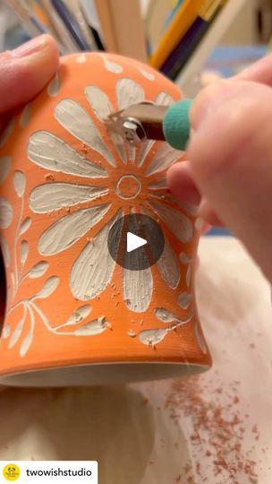 Pottery Underglaze Carving, Painting Glazed Ceramic Pots, Clay Carving Designs Pattern, Copper Oxide Ceramics, Underglaze Carving, Scrafitto Pottery, Pottery Underglaze Ideas, Ceramics Ideas Pottery Inspiration, Pottery Carving Ideas