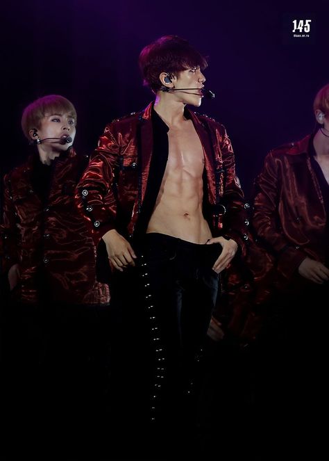 #BAEKHYUN #EXO Baekhyun Hot, Exo Abs, Exo Hot, Spirit Fanfic, Exo Xiumin, Kim Jongdae, Kpop Exo, Exo Chanyeol, Korean Boy