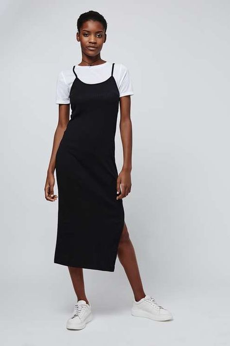 T-Shirt Midi Dress Strap Dress With Shirt Under, Dress Over Shirt, T Shirt Under Dress, Shirt Under Dress Outfit, Dress With Shirt Underneath, Shirt Under Dress, Fashion Guys, T Shirt Midi Dress, Diy Outfits