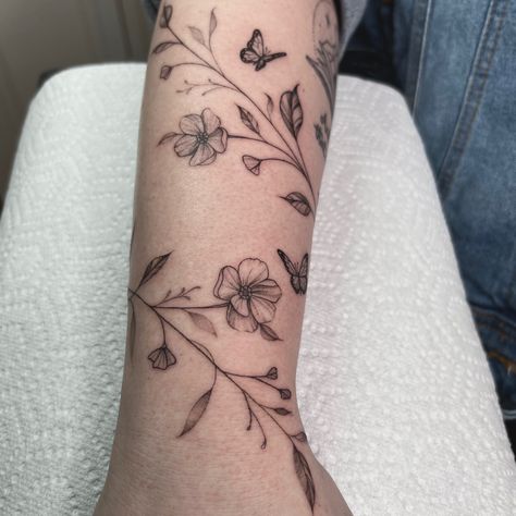 Vine Wrap Around Tattoo, Wraparound Tattoo, Arm Wrap Tattoo, Flower Vine Tattoos, Tattoos Back, Around Arm Tattoo, Wrap Around Tattoo, Butterfly Wrist Tattoo, Vine Tattoo