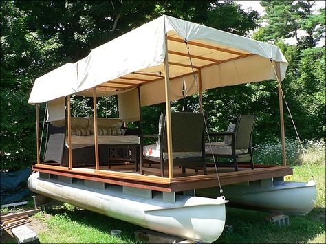 Solar/electric green pontoon! Floating Picnic Table, Pontoon Boat Party, Pontoon Houseboat, Shanty Boat, Party Barge, Houseboat Living, House Boats, Boat Restoration, Floating Deck