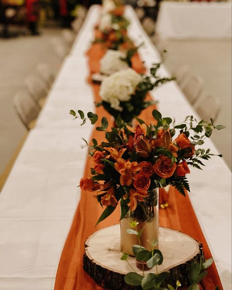 Burnt Orange Rustic Wedding Decor, Burnt Orange Wedding Reception Ideas, Burnt Orange Themed Wedding, Wedding Table Decor Burnt Orange, Wedding Centerpieces Orange, Wedding Decorations Burnt Orange, Burnt Orange Decorations, Fall Burnt Orange Wedding, Burnt Orange Birthday Party