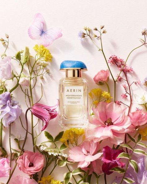 Floral Product Photography, Luxury Perfume Packaging, Spring Fragrances, Fragrance Photography, Mini Fragrance, Coastal Scents, Perfume Photography, Candles Photography, Flower Collage