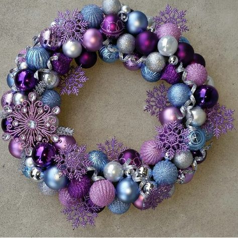 Christmas Purple Decorations, Purple And Blue Christmas Decorations, Purple Christmas Decorations Ideas, Purple And Silver Christmas Decorations, Purple Christmas Decor Ideas, Blue And Purple Christmas Decor, Purple Christmas Wreaths, Purple And Silver Christmas Tree Ideas, Blue And Purple Christmas Tree