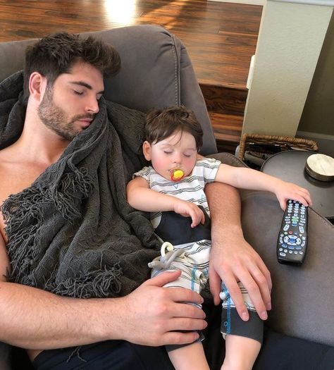 I Phone 7 Wallpaper, Nick Bateman, Father And Baby, Dream Family, Dad Baby, Future Family, Future Mom