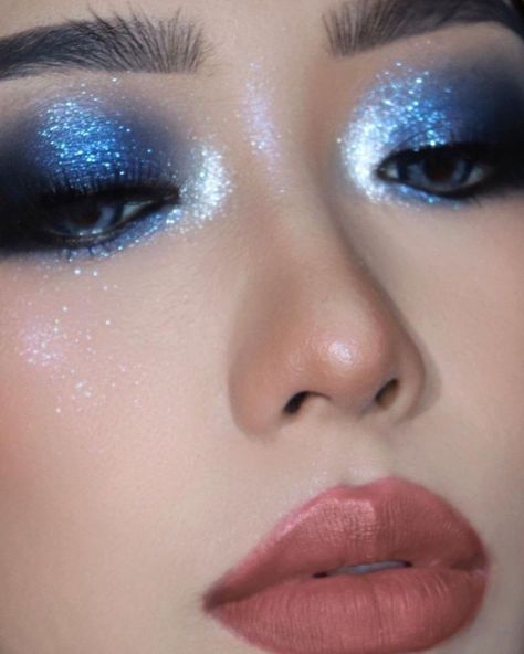 Makeup Ideas With Blue Eyeshadow, Midnights Ts Makeup, Blue Holographic Makeup, Midnights Eras Makeup, Dark Blue Sparkly Eye Makeup, Blue Shimmery Eye Makeup, Dark Blue Euphoria Makeup, Blue Siren Eyes Makeup, Starry Night Prom Makeup