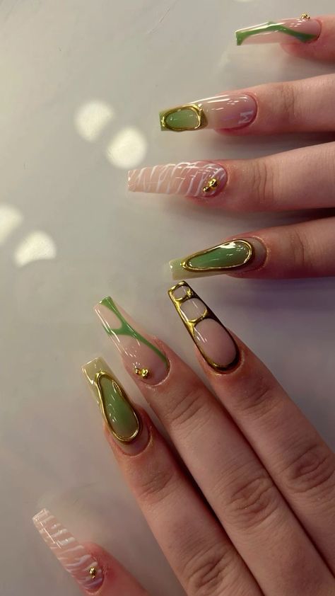 New Years Nails Green And Gold, Gold Aesthetic Nails Acrylic, Green On Green Nails, Money Green Nails Acrylic, Green 90s Nails, Medusa Inspired Nails, Green Design Acrylic Nails, Gel X Aesthetic, Nail Drip Design