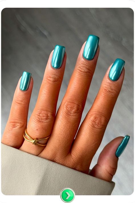 Metallic teal nails with a unique reflective finish. These bold yet classy nails are perfect for both casual day looks and dressy night-out styles. 2025 Trends, Teal Nails, Solid Color Nails, Classy Nails, Nail Ideas, Nail Colors, Night Out, Solid Color, Nails