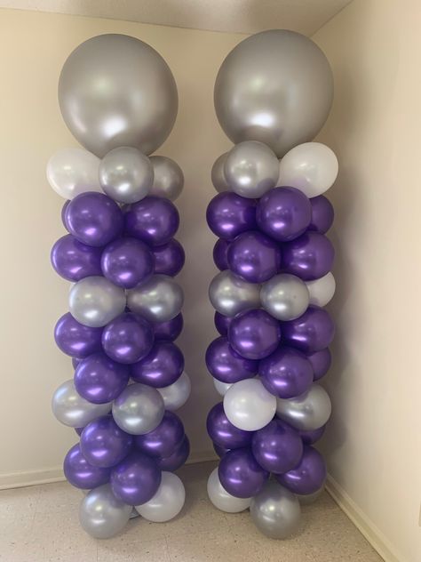 Purple Birthday Party Decorations, Purple Party Decorations, Purple And Silver Wedding, Purple Birthday Party, Balloon Tower, Quince Decorations, Prom Decor, Purple Balloons, Purple Birthday