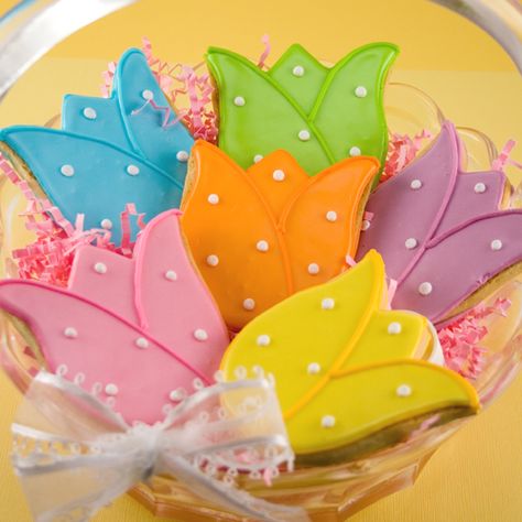 Tulip Cookies, Flower Sugar Cookies, Easter Egg Cookies, Easter Sugar Cookies, Cookie Bouquet, Spring Cookies, Bunny Cookies, Summer Cookies, Sugar Cookie Designs