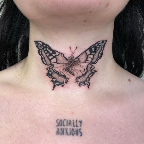 Butterfly Tattoo Designs For Women, A Butterfly Tattoo, Front Neck Tattoo, Butterfly Neck Tattoo, Two Butterflies, Beginner Tattoos, Pretty Hand Tattoos, Neck Tattoos Women, Laura May