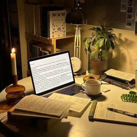 Working On A Project Aesthetic, Studying At Home Aesthetic, Autumn Aesthetic Study, Cosy Study Aesthetic, Study Grind Aesthetic, Vintage Study Aesthetic, Study Asthetic Picture, Hard Study Aesthetic, Romantizing Study Aesthetic