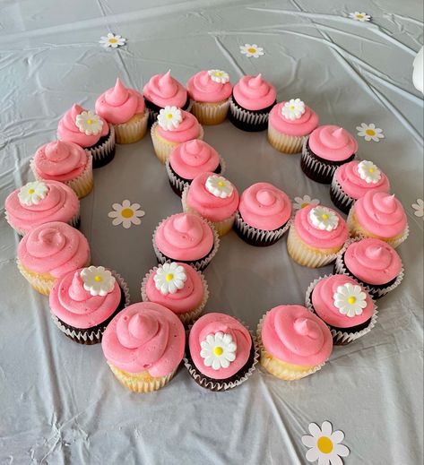 Peace Sign Cookie Cake, Cupcake Peace Sign, Peace Love Pool Party, Peace Cupcake Cake, Peace Sign Pull Apart Cupcakes, Peace Out 20s Party, Three Is A Vibe Birthday, Two Groovy Cupcake Cake, Peace Sign Cupcake Cake