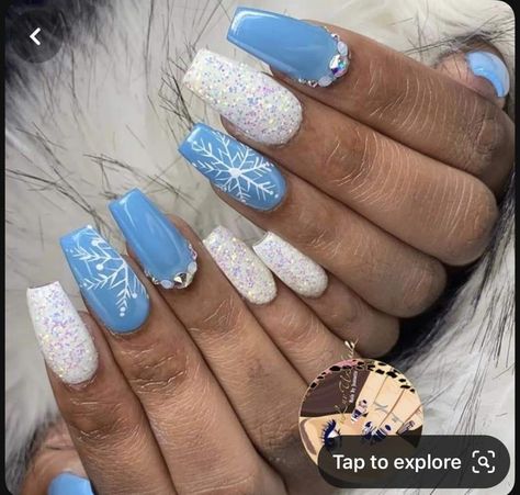 Blue And White Nails Christmas, Baby Blue Winter Nails Acrylic, Winter Nails Blue And White, Periwinkle Nails Designs, Blue Nails With Snowflakes, Blue And White Christmas Nails, Baby Blue Christmas Nails, Light Blue Christmas Nails, Christmas Blue Nails