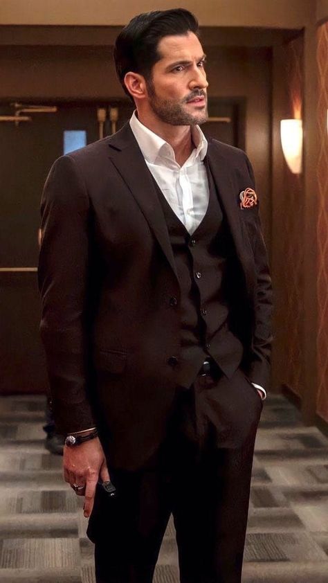 Men Celebrities, Masc Outfits, Tom Ellis Lucifer, Lucifer Morningstar, Tom Ellis, Mens Casual Dress Outfits, Fashion Suits For Men, Mens Fashion Classy, Sharp Dressed Man