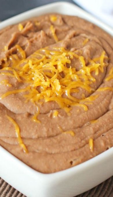 Restaurant Style Refried Beans, Mexican Refried Beans, Refried Beans Recipe, Hispanic Food, Beans Recipe, Refried Beans, Bean Recipes, Mexican Dishes, Side Dish Recipes