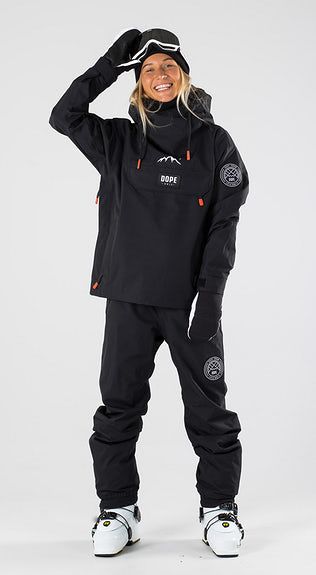 Snowboard Outfit Women, Women Snowboarding Outfits, Snowboarding Women Outfit, Photo Ski, Womens Ski Outfits, Ski Outfit For Women, Women Snowboarding, Ski Fits, Ski Clothing