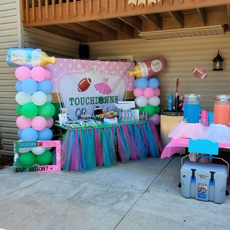 Touchdown Or Tutus, Touchdowns Or Tutus Gender Reveal, Gender Board, Baby 2024, Gender Reveal Baby Shower Themes, Gender Reveal Themes, Baby Reveal Party, Gender Reveal Party Decorations, Gender Reveal Decorations