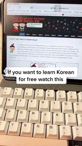 Study Korean With Me, Free Korean Learning Apps, Korean Learning Apps, Learning Korean Grammar, Korean Tips, Korean Study, Learn Basic Korean, Language Tips, Learn Korean Alphabet