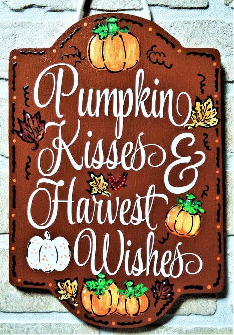 Art Hanger, Art Door, Hand Painted Pumpkin, Fall Wood Signs, Crafts Halloween, Pumpkin Sign, Fall Deco, Pumpkin Fall Decor, Fall Wall Art