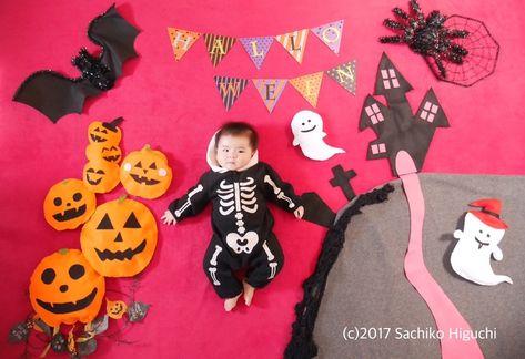 Halloween Baby Photos, Diy Baby Costumes, Fall Baby Pictures, Halloween Pumpkin Diy, Baby Boy Newborn Photography, Monthly Baby Pictures, Monthly Baby Photos, Baby Pictures Newborn, Newborn Baby Photoshoot