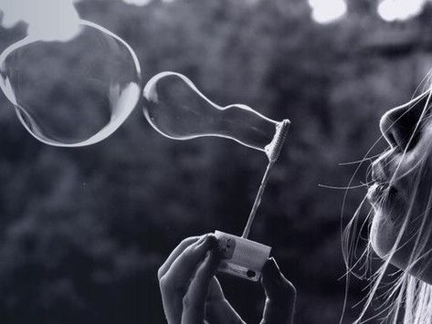 Bubbles Photography, Bubble Balloons, Blowing Bubbles, Drawing Prompt, Soap Bubbles, Portrait Inspiration, Black And White Pictures, Photography Inspo, White Art