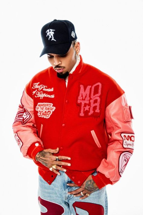 Chris Brown Photoshoot Pictures, Chris Brown Funny, Chris Brown Photos, Chris Brown Photoshoot, Preacher's Daughter, Chris Brown Outfits, Chris Brown Style, Chris Brown Wallpaper, Chris Breezy