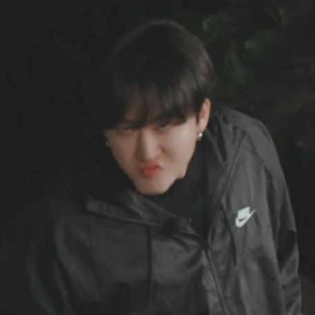 Seo Changbin, 웃긴 사진, Skz In Cute, Losing A Child, Stray Kids Seungmin, Kid Memes, Homeless Children, Kpop Funny, Crazy Kids