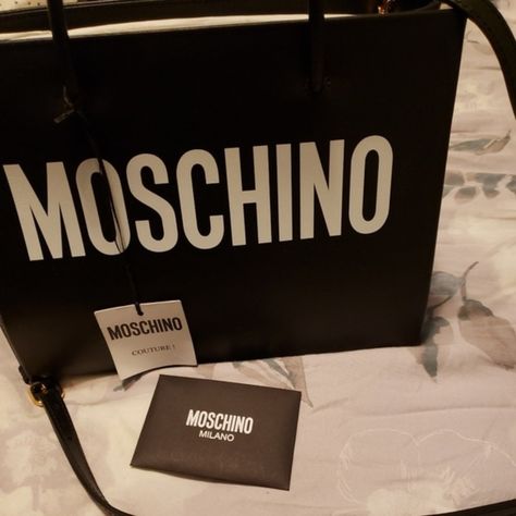 Super Mario Princess, Moschino Bag, Moschino Bags, Duck Bag, Pink Stitch, Moschino Couture, Moschino Logo, Black Leather Satchel, Leather Belt Bag