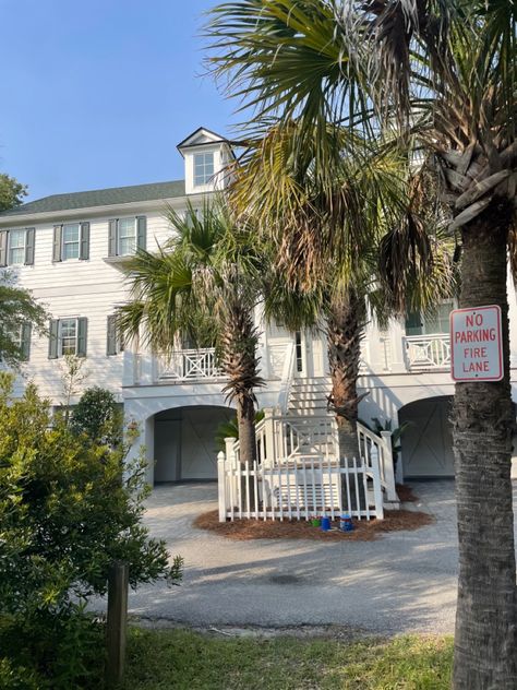 House With Palm Trees, House On The Ocean, Ocean Front Beach House, Beach House White, Outer Banks Beach House, Conway South Carolina, Vacay Pics, White Beach House, Hilton Head Beach