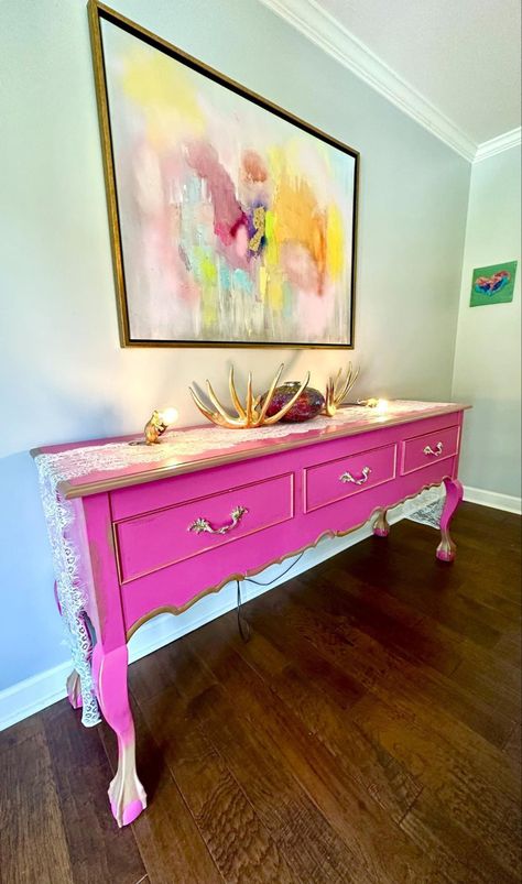 Hot pink brunch table with gold accents. MK Decker Designs painting. Pink Brunch, Brunch Table, Pop Of Color, Gold Accents, Color Pop, Hot Pink, Dining Room, Pink, Gold