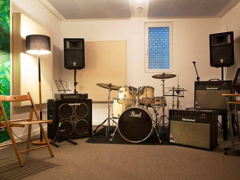 Rehearsal Room Design, Band Rehearsal Room, Teal Living Room, Band Rehearsal, Recording Room, Rehearsal Studios, Band Room, Drum Room, Teal Living Rooms