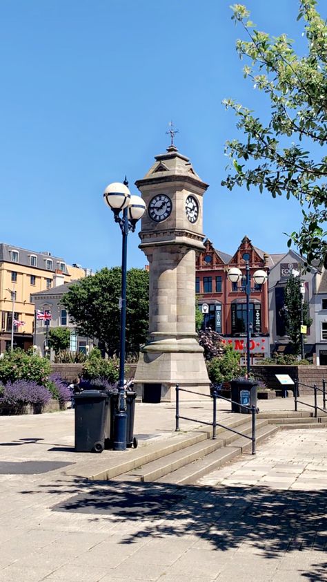 town square summer summer vibes shadow summer aesthetic water fountain clock tower town square aesthetic social media instagram Small Town Square Aesthetic, Town Square Aesthetic, Town Square Design, Square Aesthetic, Novel Aesthetic, Aesthetic Social Media, Aesthetic Water, Ghost Story, Town Square