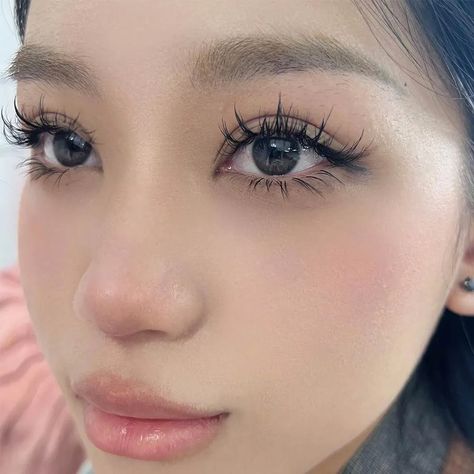 Anime Lash Extensions, Beauty And Cosmetics, Daily Makeup Routine, Doll Eye Makeup, Pretty Lashes, Swag Makeup, Ethereal Makeup, Dope Makeup, Cute Makeup Looks