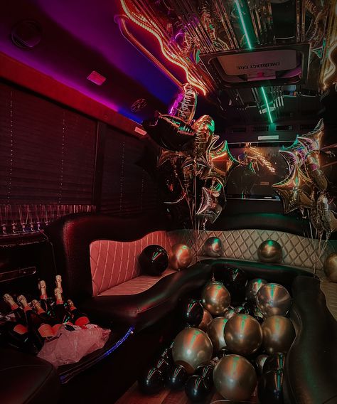 Birthday vibes in NYC ⭐️🖤 We’ll book you the party bus AND make sure it’s decked out in style 🙌🏼 #birthdaytrip #birthdayparty #40thbirthday #30thbirthday #nycbachelorette #nycbirthday #nycbride #nycwedding #nycbachelorette #nyc Party Bus Decorations Birthday, Party Bus Decorations, Limo Birthday Party Ideas, Party Bus Aesthetic, Rich Birthday Party, Airbnb Party, Bus Decorations, Vegas 21st Birthday, Party Bus Birthday