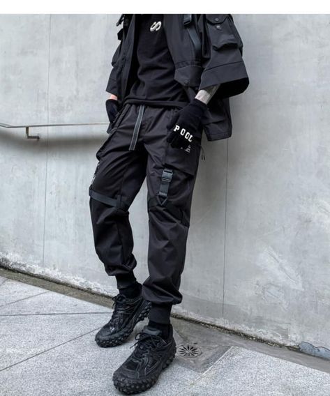 Techwear Streetwear Men, Dark Wear Aesthetic, Techware Fashion Women, Cyberpunk Outfit Futuristic, Techware Men, Emo Techwear, Techwear Aesthetic Men, Tech Wear Outfit, Tech Gear Fashion