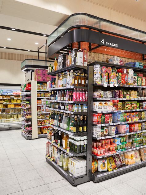 Supermarket Design Interior, Asian Store, Grocery Store Design, Retail Store Interior Design, Drink Design, Food Retail, Furniture Design Inspiration, Supermarket Design, Snack Shop