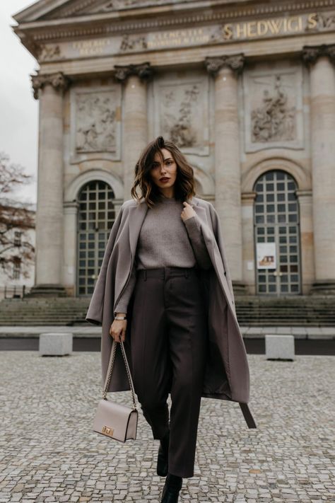 Monthly Update #12 | Fashion Blog from Germany / Modeblog aus Deutschland, Berlin Coat Photography Ideas, Winter Street Outfits, Wool Pants Outfit, Berlin Fashion Streetstyle, Street Editorial Photography, Casual Editorial, Winter Fashion Photoshoot, Feminine Suits, Coat Photography