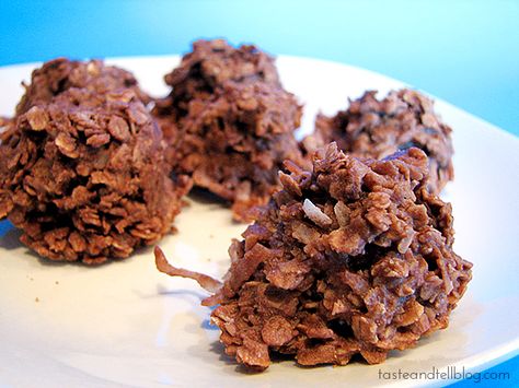 No Bake Cookies - I've been eating these since childhood (I'm a senior), and they remain one of my all-time favorites!  I also add nuts to the recipe. Caramel Apple Crisp Recipe, Mud Cookies, Easy Meringue Cookies, Mud Pie Recipe, Meringue Cookie Recipe, Taste And Tell, Caramel Apple Crisp, Mud Pies, Coconut Oatmeal