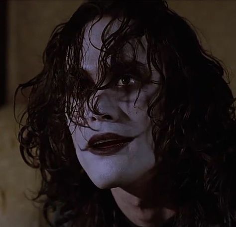 Crow Icon, Brandon Lee The Crow, The Crow Eric Draven, Gothic Movies, Eric Draven, Crow Costume, Crow Movie, Brandon Lee, I Love Cinema