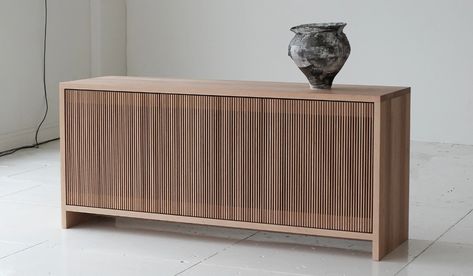 Minimalist Credenza, Built In Sideboard, Joinery Details, Zen Design, Wood Joinery, Radiator Cover, Credenza Sideboard, Plywood Furniture, Home Design Living Room