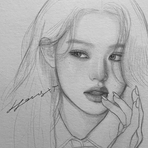 Kpop Drawings Easy, Sketches Drawing, Pencil Sketch Images, Sketches Of People, Kpop Drawings, Easy Doodles Drawings, Easy Drawings Sketches, Mini Drawings, Art Drawings Sketches Creative