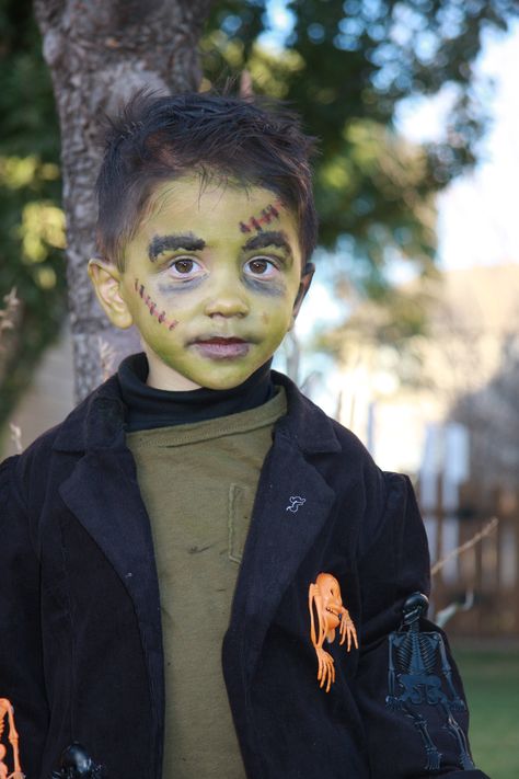 Frankenstein Frankenstein Makeup For Kids, Diy Frankenstein Costume Kids, Frankenstein Makeup For Men, Toddler Frankenstein Costume, Frankenstein Costume Kids, Frankenstein Costume Diy, Kids Zombie Makeup, Frankenstein Halloween Costumes, Frankenstein Makeup