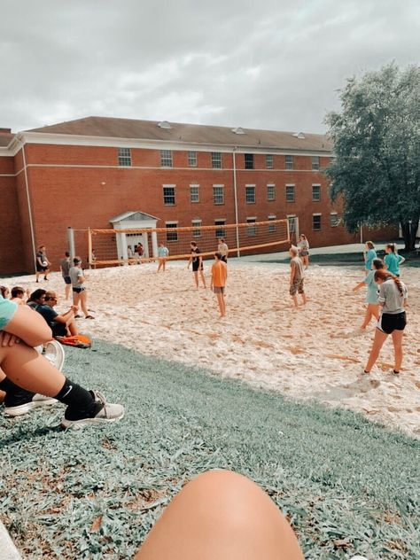 Volleyball Aesthetic Preppy, Preppy Volleyball Pictures, Preppy Volleyball, Preppy Core, Volleyball Photos, Summer Vision, Preppy Life, Sport Life, Volleyball Inspiration