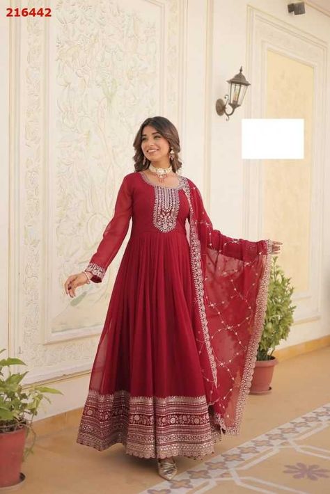 3mm seq Anarkali Embroidery design Maroon Gown, Anarkali Suits Designer, Designer Anarkali Dresses, Gown With Dupatta, Designer Anarkali, Anarkali Gown, Embroidered Dupatta, Party Wear Lehenga, Madhuri Dixit