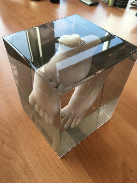 Foot made from stone, moulded im epoxy Resin cube Sculpt Ideas, Art Cube, New Project Ideas, Artist Style, Found Object, Various Artists, Epoxy Resin, All Art, Fashion Art