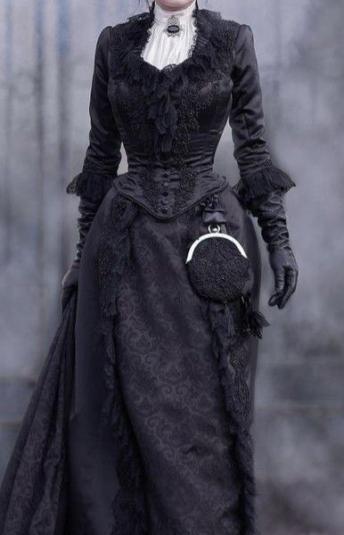 Victorian Female Outfit, 1800s Dresses Black, Elphaba Aesthetic Outfit, Gothic Victorian Aesthetic Outfit, Black Victorian Outfit, Victorian Witch Outfit, Victorian Witch Aesthetic, Victorian Goth Outfits, Female Gaze Outfits