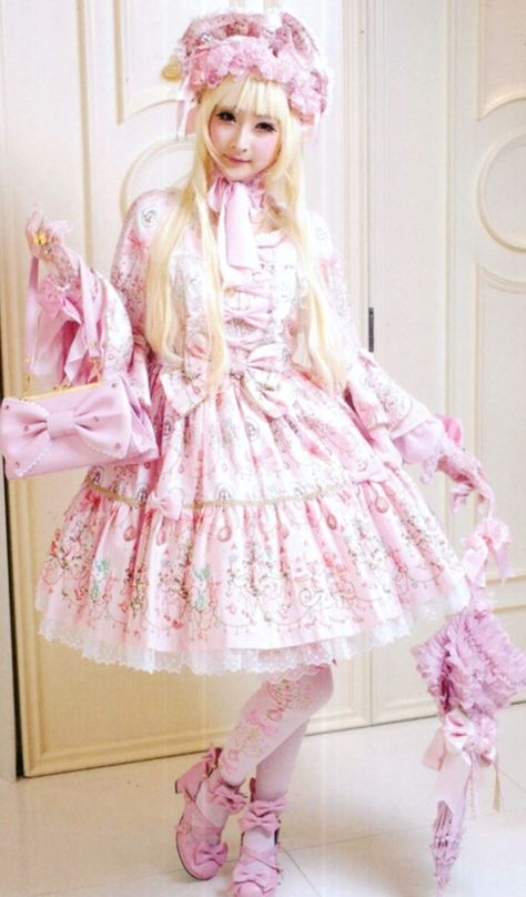 F.I.G.J.A.M FASHIONISTA Rinrin Doll, Japanese Lolita Fashion, Lolita Outfits, 일본 패션, Classic Lolita, Elegant Gothic, Gothic Rock, Japanese Street, Japanese Street Fashion